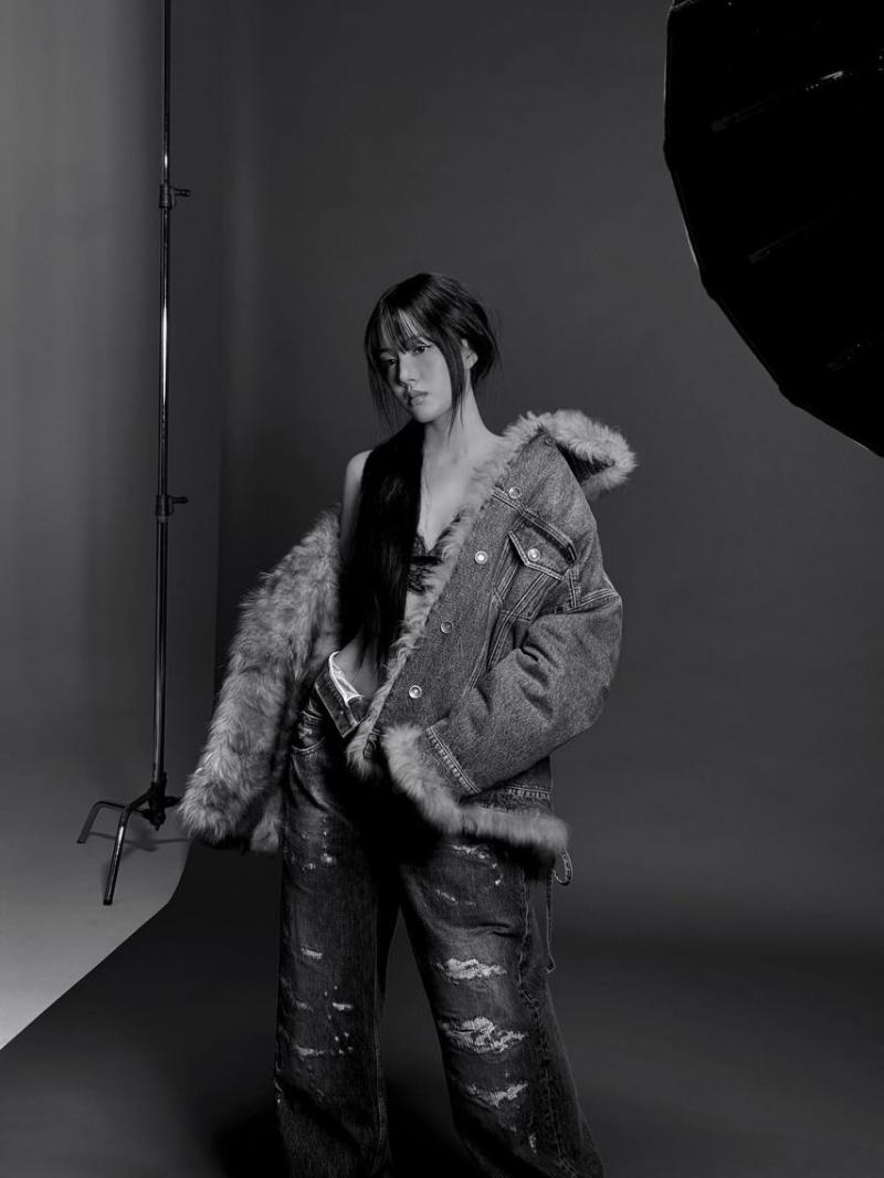 STAYC (스테이씨) 윤