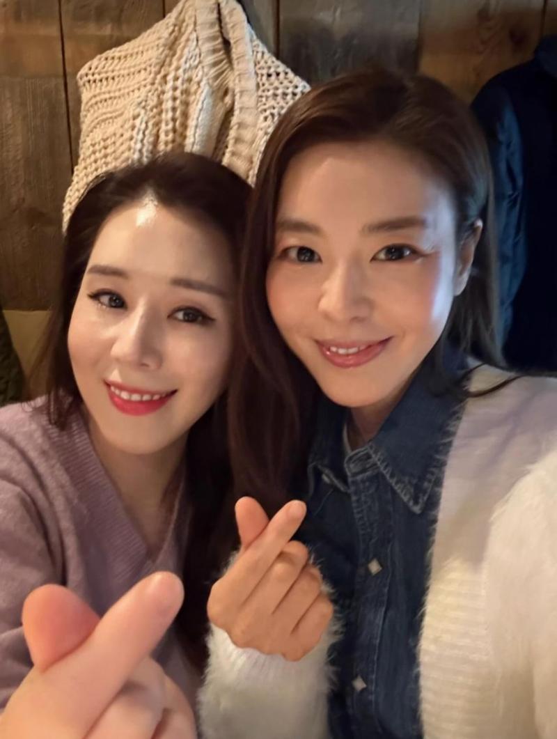 김규리 오윤혜