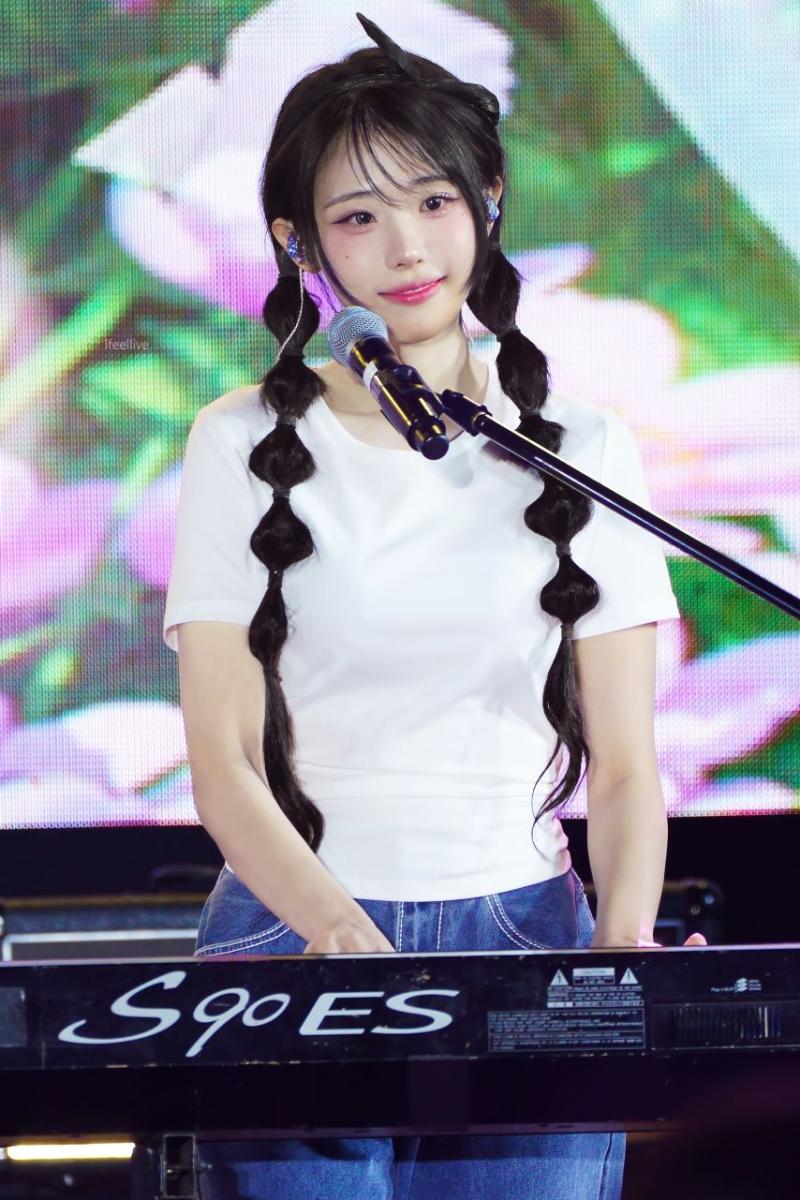 QWER 히나