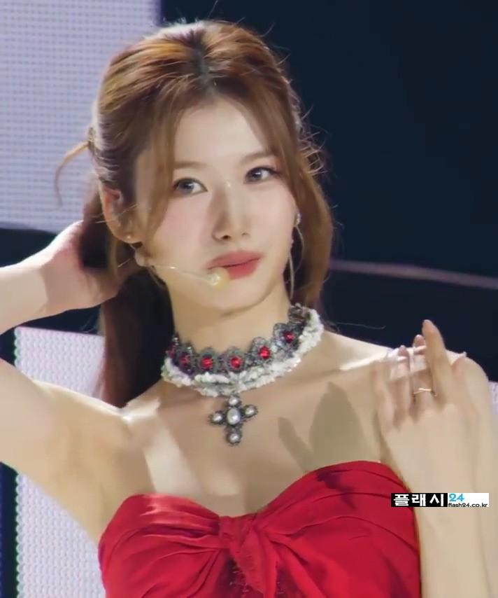 트와이스 사나