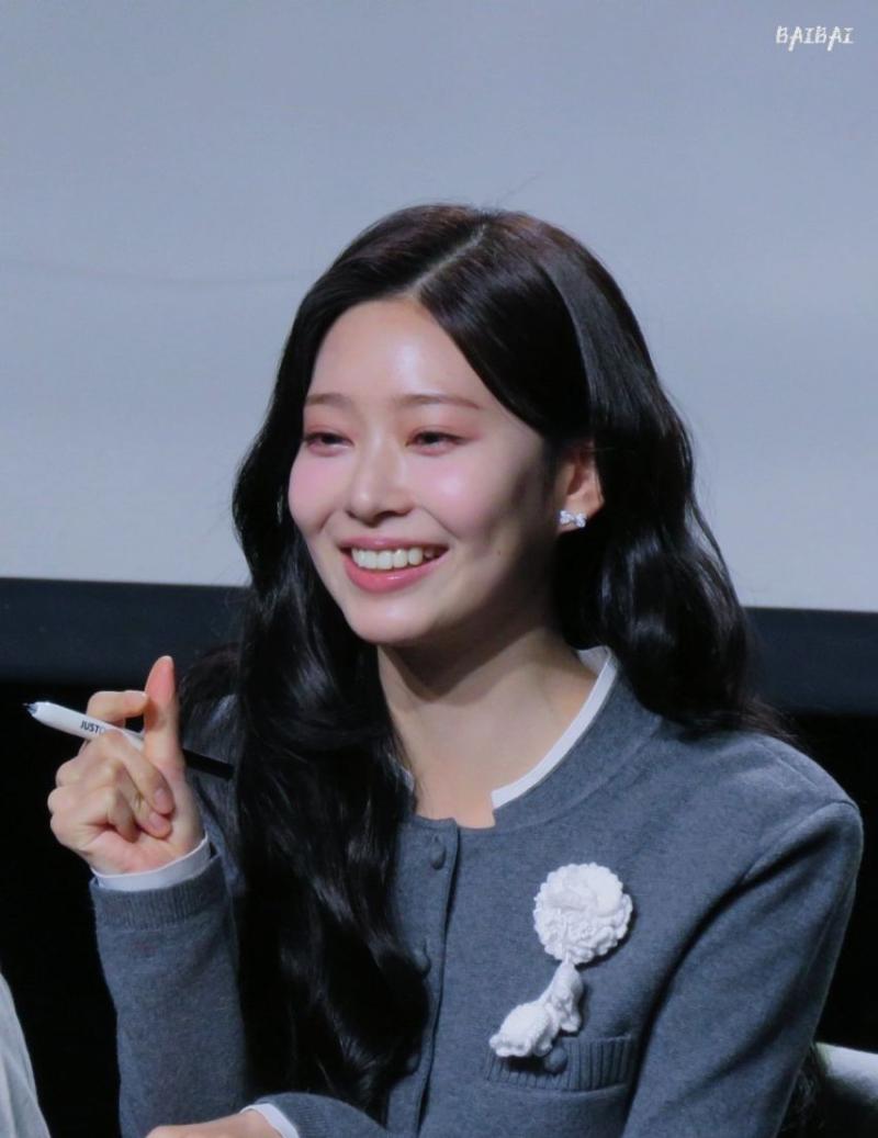 김민주