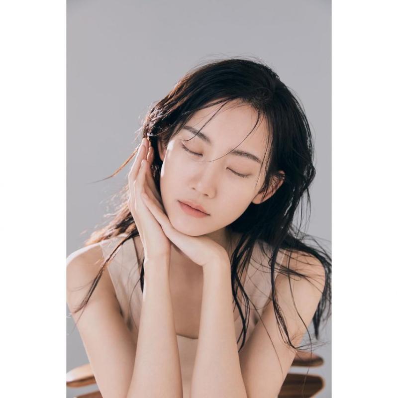 배우 신현빈