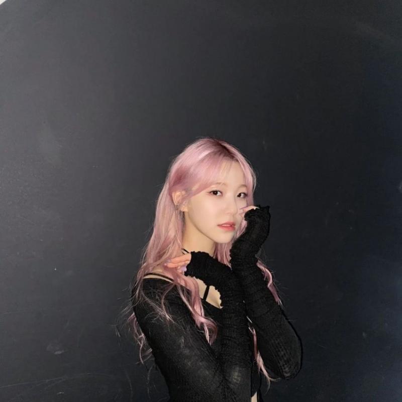 프로미스나인-백지헌