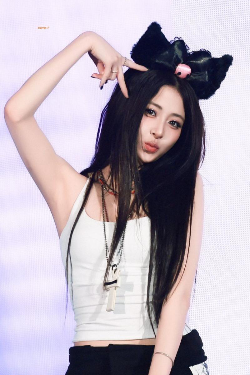 르세라핌 허윤진