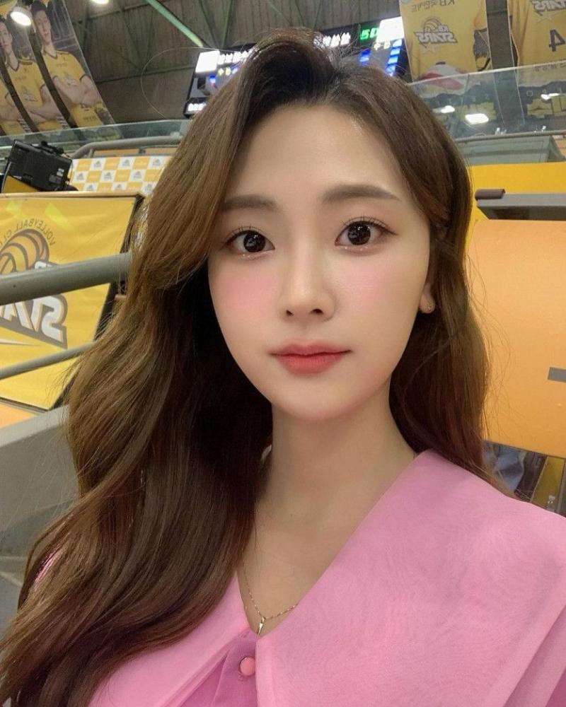 신예원 아나운서