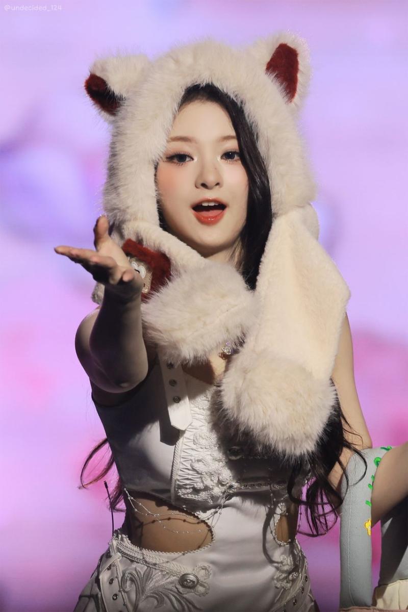 프로미스나인 이나경