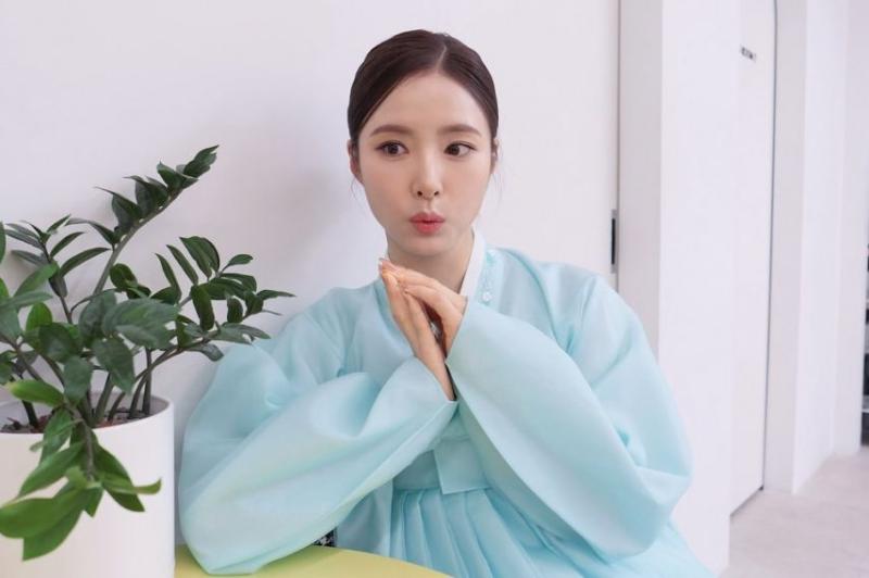 신세경 휴민트 무대인사 등