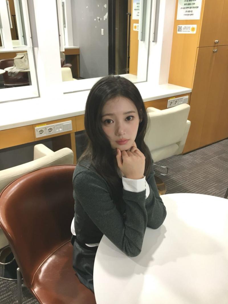 베이비몬스터 로라