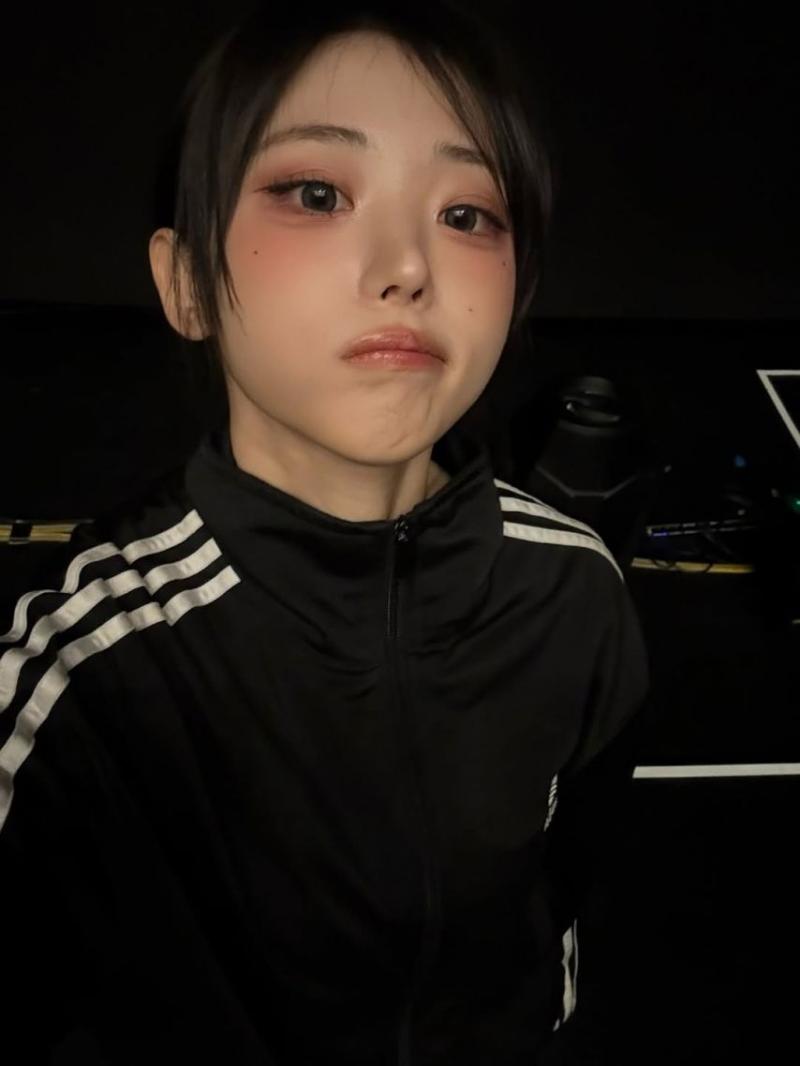 QWER 히나