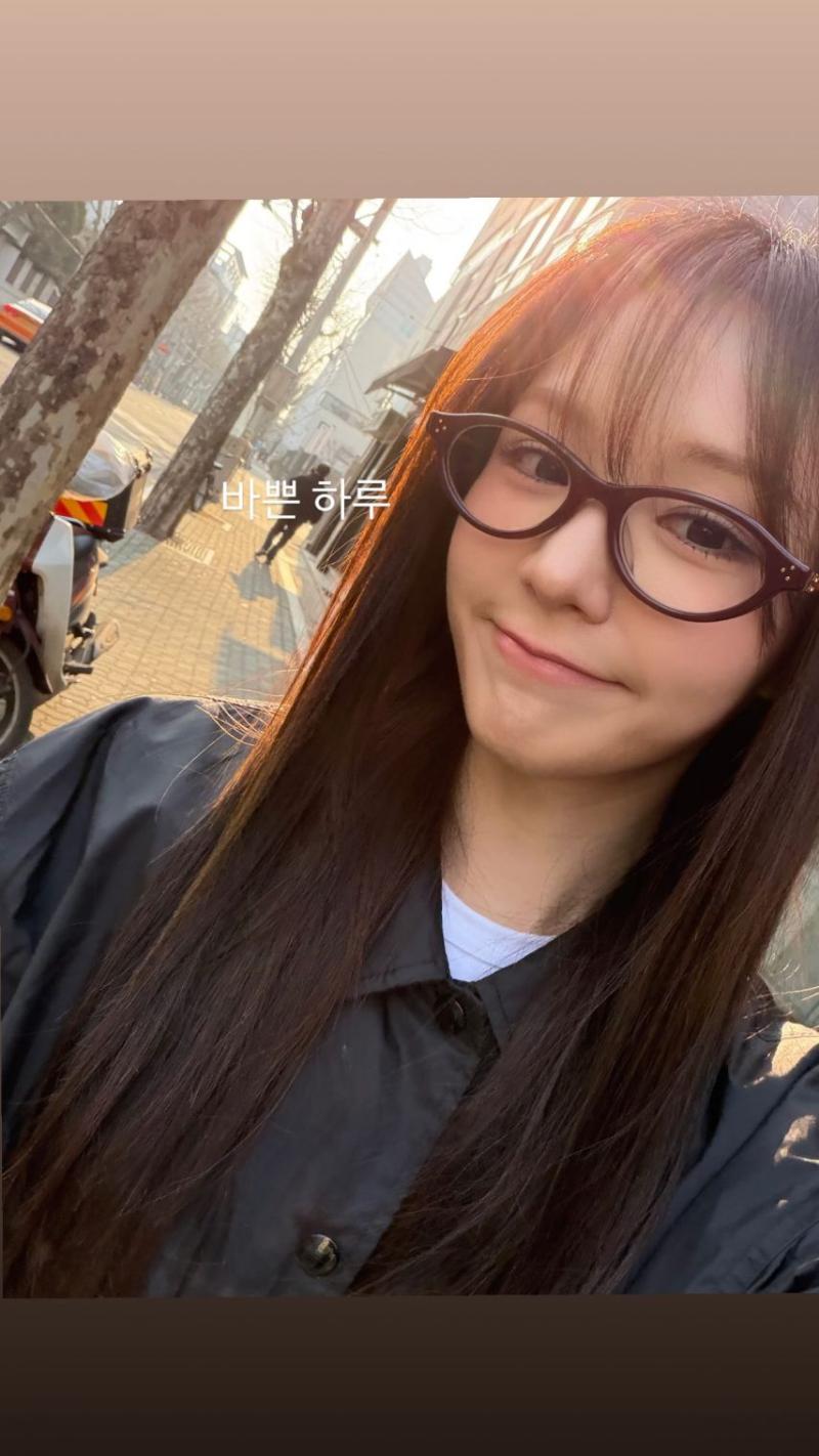 나나/ 소라 WOOAH우아 인별