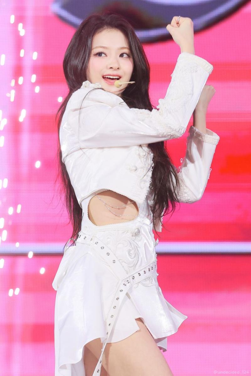 프로미스나인 이나경