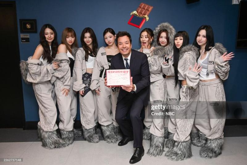 지미 팰런쇼 출연한 트와이스 .jpg