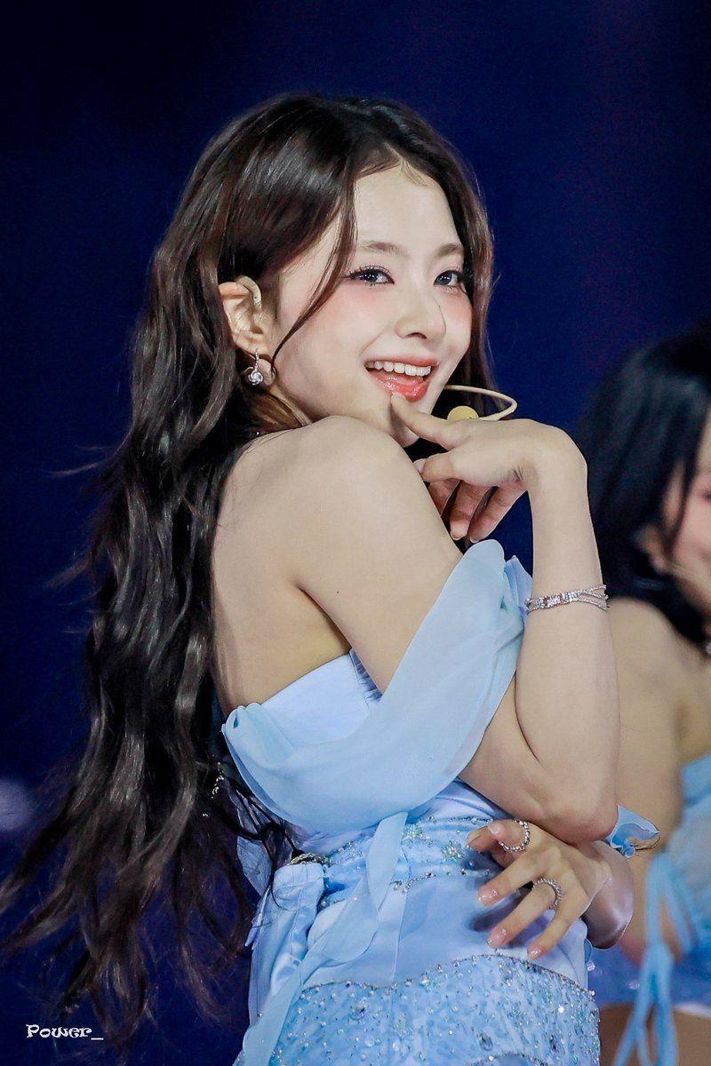 프로미스나인 이나경