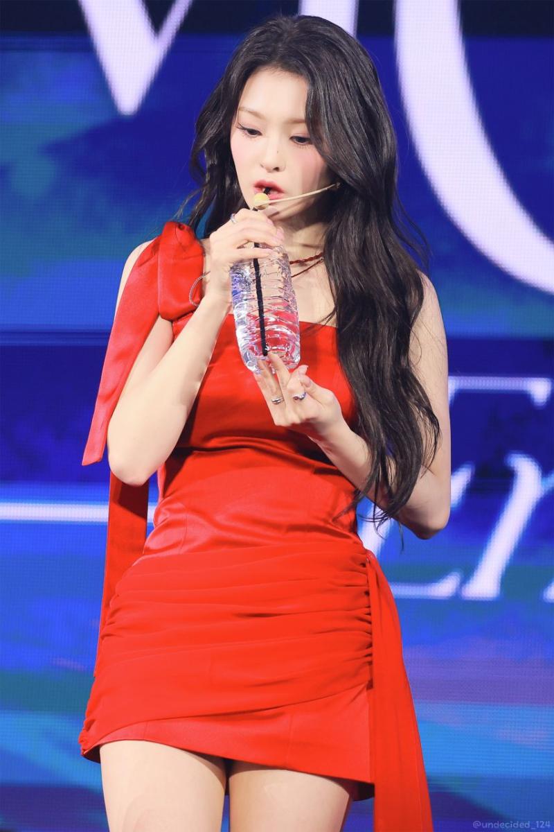 프로미스나인 이나경