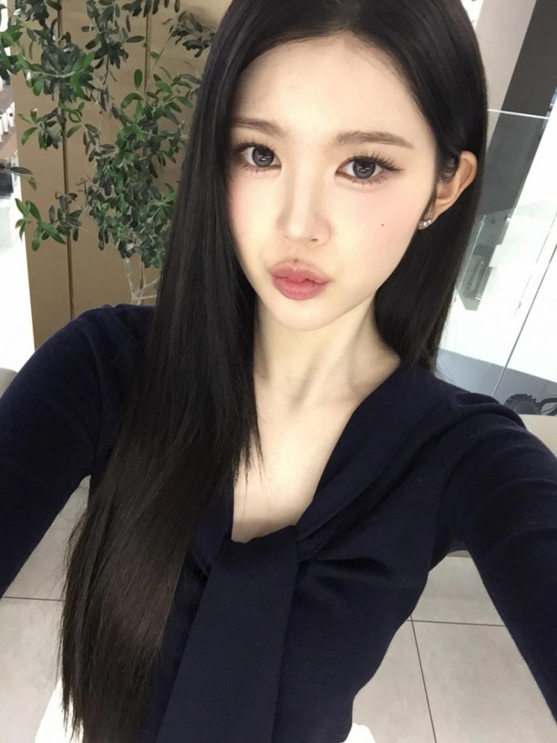 하츠투하츠 에이나