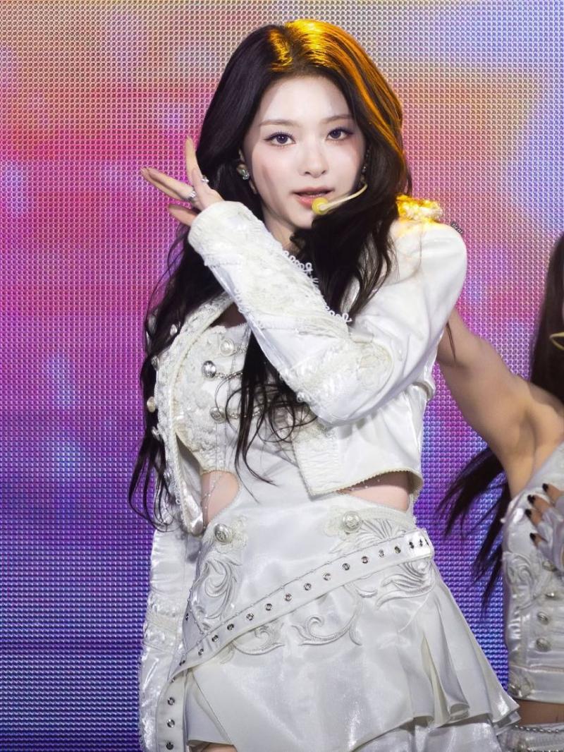 프로미스나인 (fromis_9) 이나경