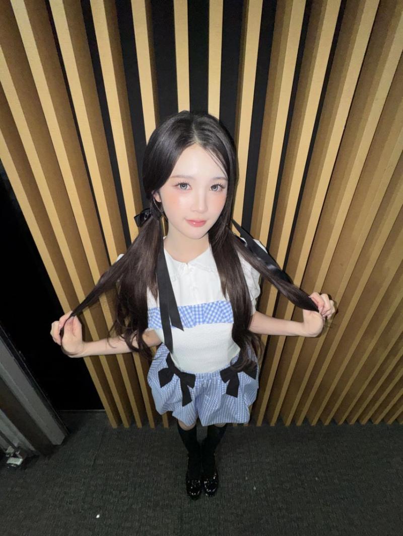 하츠투하츠 에이나