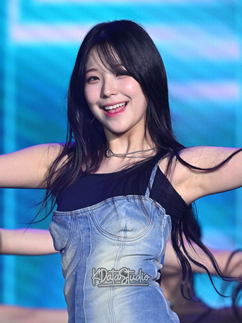 프로미스나인 백지헌