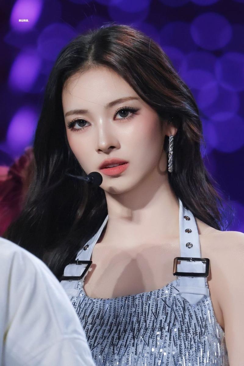 미야오(MEOVV) 안나