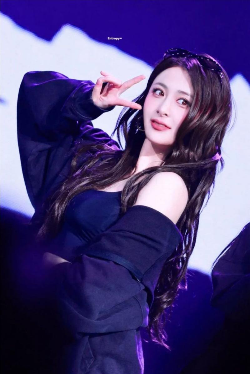 르세라핌 허윤진