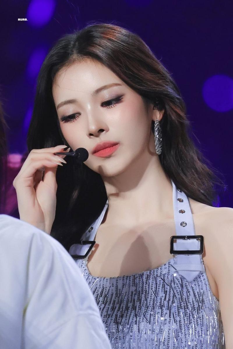 미야오(MEOVV) 안나