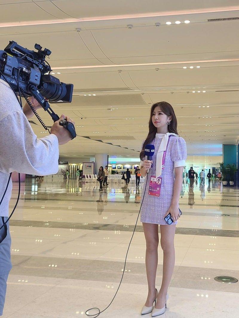 박지원 아나운서 시원한 각선미