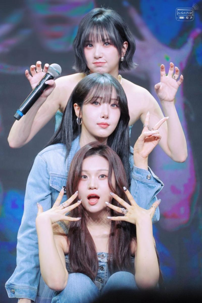 260328 항저우 팬미팅 VIVIZ