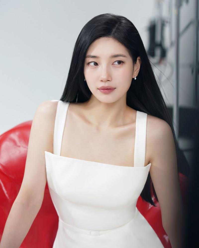 수지 츠바키 비하인드