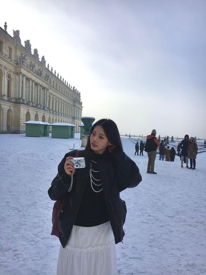 베이비몬스터 로라