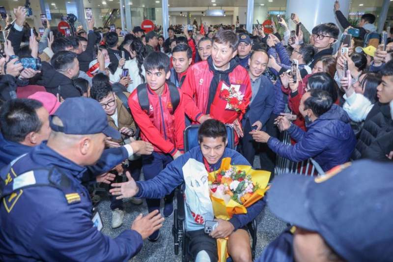 대한민국을 이긴 베트남 축구대표팀 귀국 현장.jpg