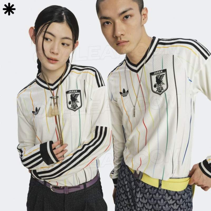 일본 국가대표팀 2026월드컵 어웨이 유니폼.jpg