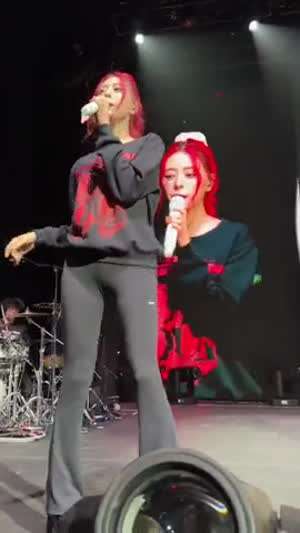 ITZY 유나 레깅스