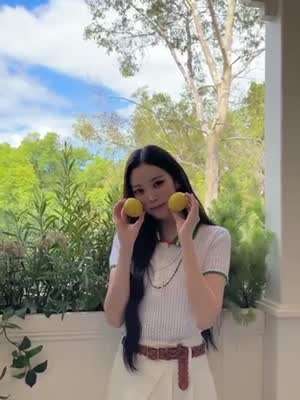 MEOVV (미야오) 나린