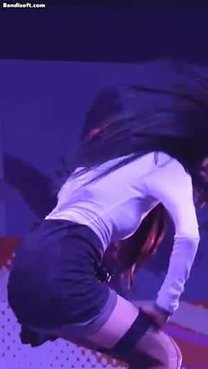 [키키] 이솔 스타킹...gif