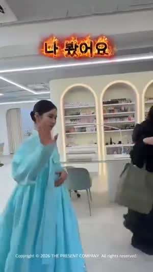 신세경 조인성 박정민 박해준 정유진 이신기 휴민트