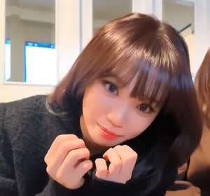 르세라핌 김채원 LE PLAY New Year’s Rockin’ Eve . GIF