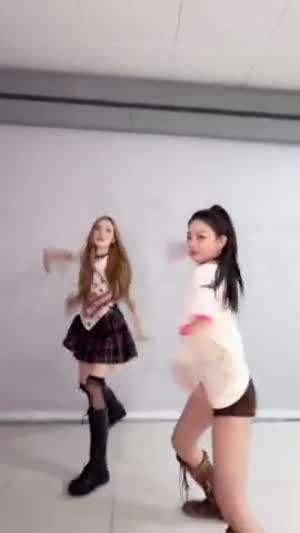 조이 레드벨벳 인별 with 슬기 아이린/ 슬기 with 유하 Hearts2Hearts