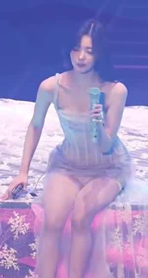 있지 리아 각선미