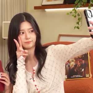 김민주 새해 인사와 사진들