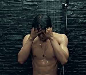 요즘 여자들이 좋아하는 남자 얼굴 스타일 송강.jpg