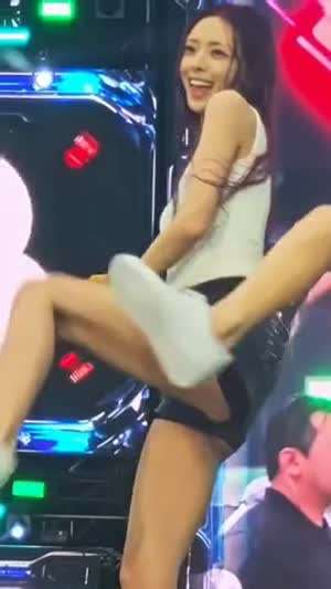 바로 밑에서 직관한 있지 유나.mp4