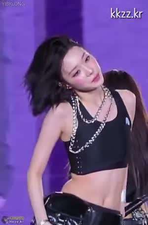 단발머리 하얀 복근 에스파 윈터