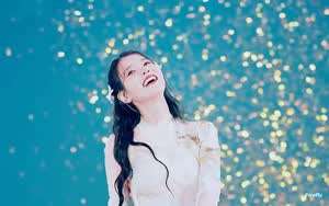 컨페티 보고 신난 콘서트 아이유 . GIF