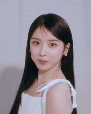 엔믹스 지우 코스모폴리탄