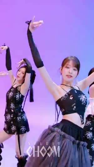 아이브 장원영 검은 반다나 끈홀터넥 의상 겨드랑이.mp4