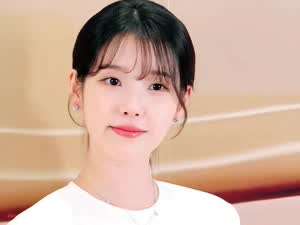 260226 에스티로더 팝업스토어 아이유