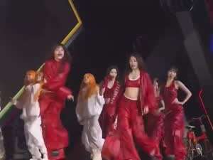 LE SSERAFIM (르세라핌) 카즈하