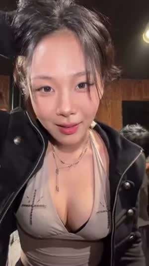 챌린지하는 비비 (BIBI)