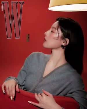 고윤정 WKorea/ 마니또클럽