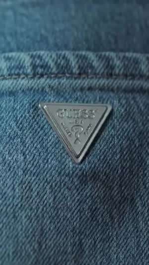 수지 GUESS/ Tsubaki